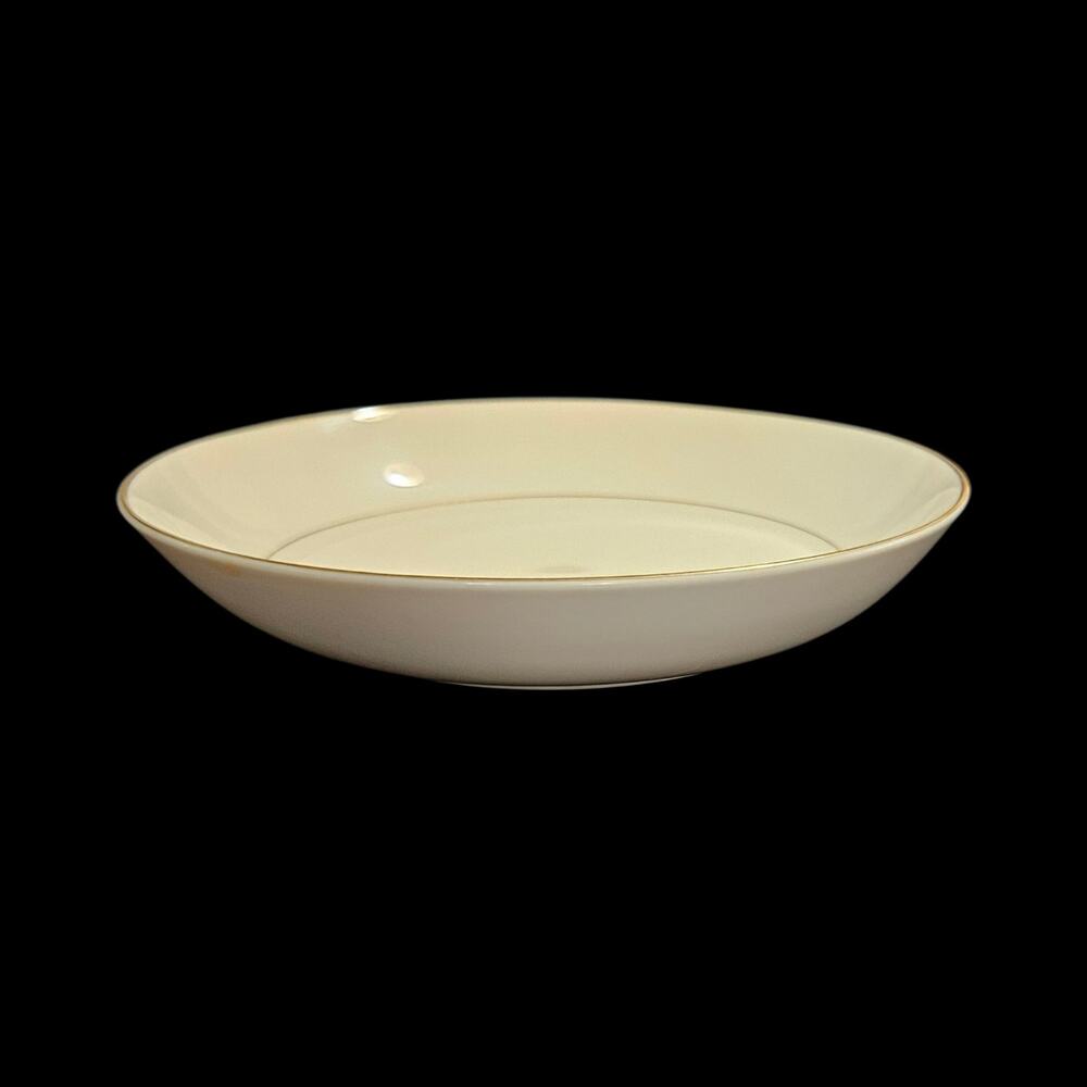 Mikasa Narumi Doric 5429 Rim Soup Bowl Ivory Gold Trim Fine China
